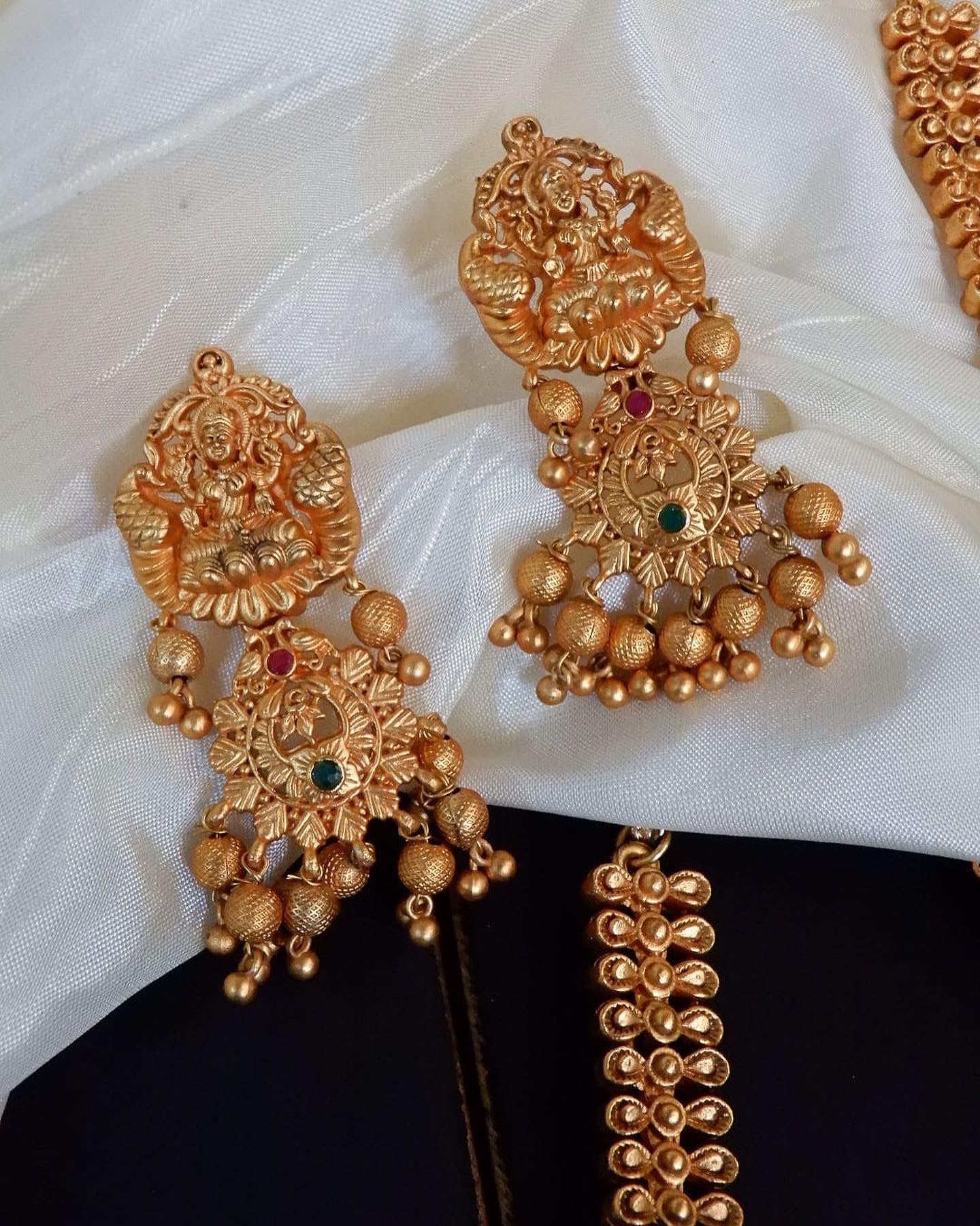 Beautiful Gold Plated Heavy Bridal Jewellery Sets With Long Earrings – AMRUT